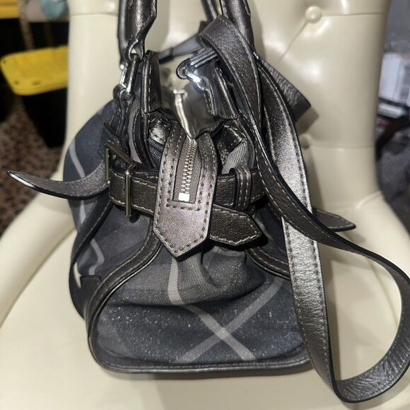 Authentic Burberry Gray Beat Check Shimmer Metallic Leather Crossbody Handbag - Picture 9 of 14